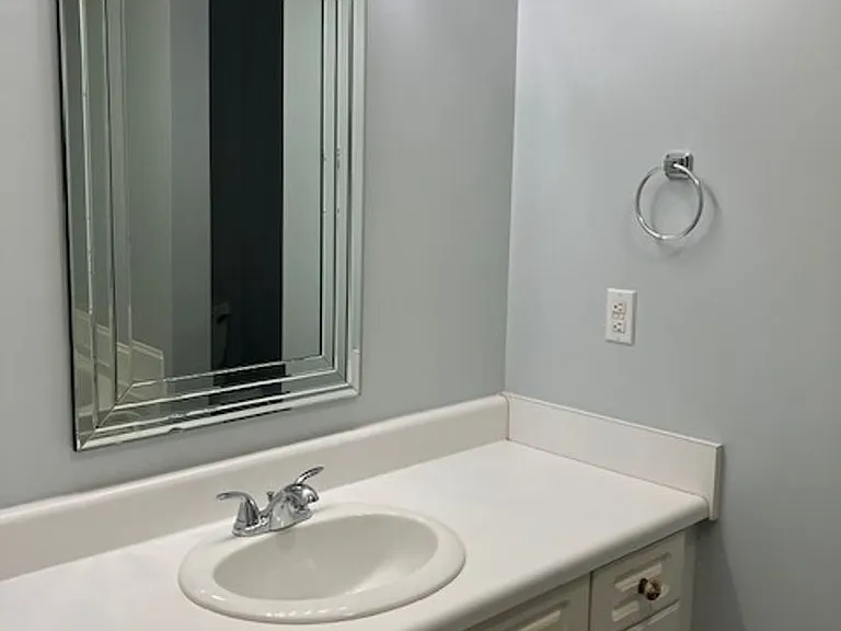 904 Litchfield Way #J — Photo 12