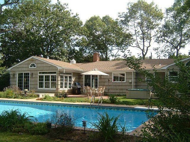 20x40 Pool.1/3 acre