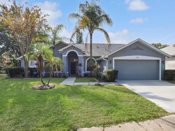 7214 Bucks Ford Dr, Riverview, FL 33578