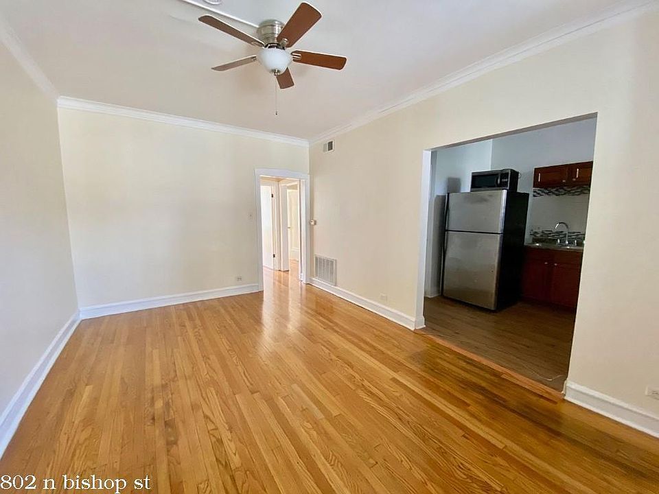 1st image of 802 N Bishop St #1711