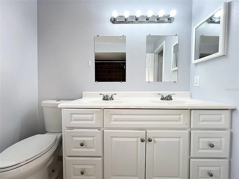 11340 Cardiff Dr — Photo 17