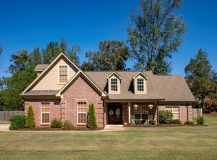 121 Taylor Cir, Taylor, MS 38673