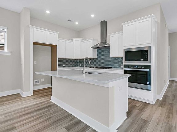 The Halston - Kitchen