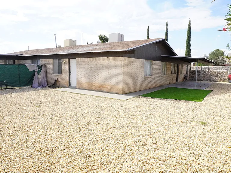 6625 Escondido Dr — Photo 18