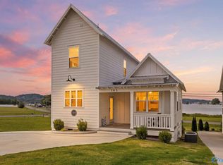 145 Plantation Way, Guntersville, AL 35976