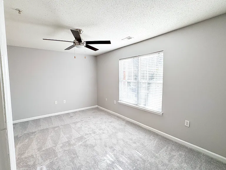 Northstone Apartments — Photo 12