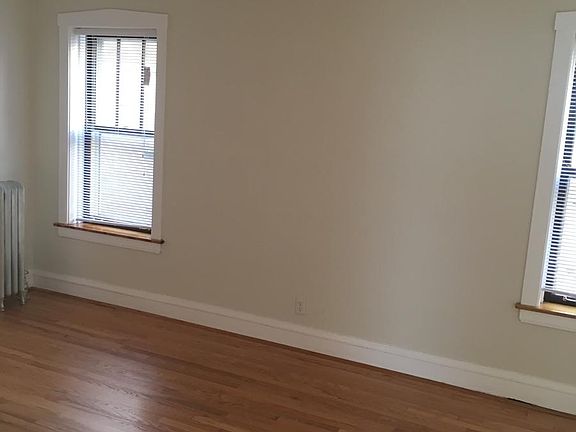 4th image of 2217 W Argyle St #2