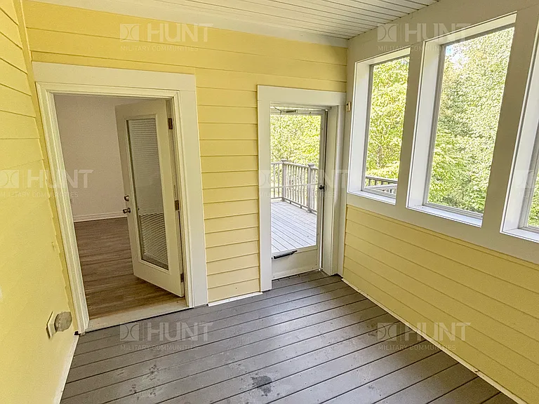172 Scott Cir — Photo 37
