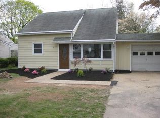 26 Rorer Ave, Hatboro, PA 19040