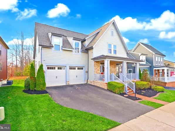 17032 Takeaway Ln, Dumfries, VA 22026