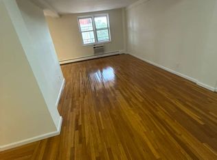 217-14 24th Ave #3O, Bayside, NY 11360