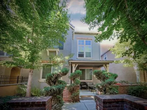 1065 Thornton Ln, Tracy, CA 95376