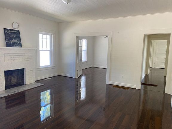 4th image of 133 Broad St