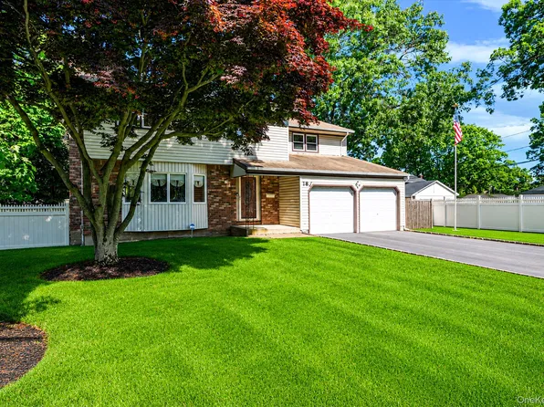 18 Deer Park Boulevard, Deer Park, NY 11729