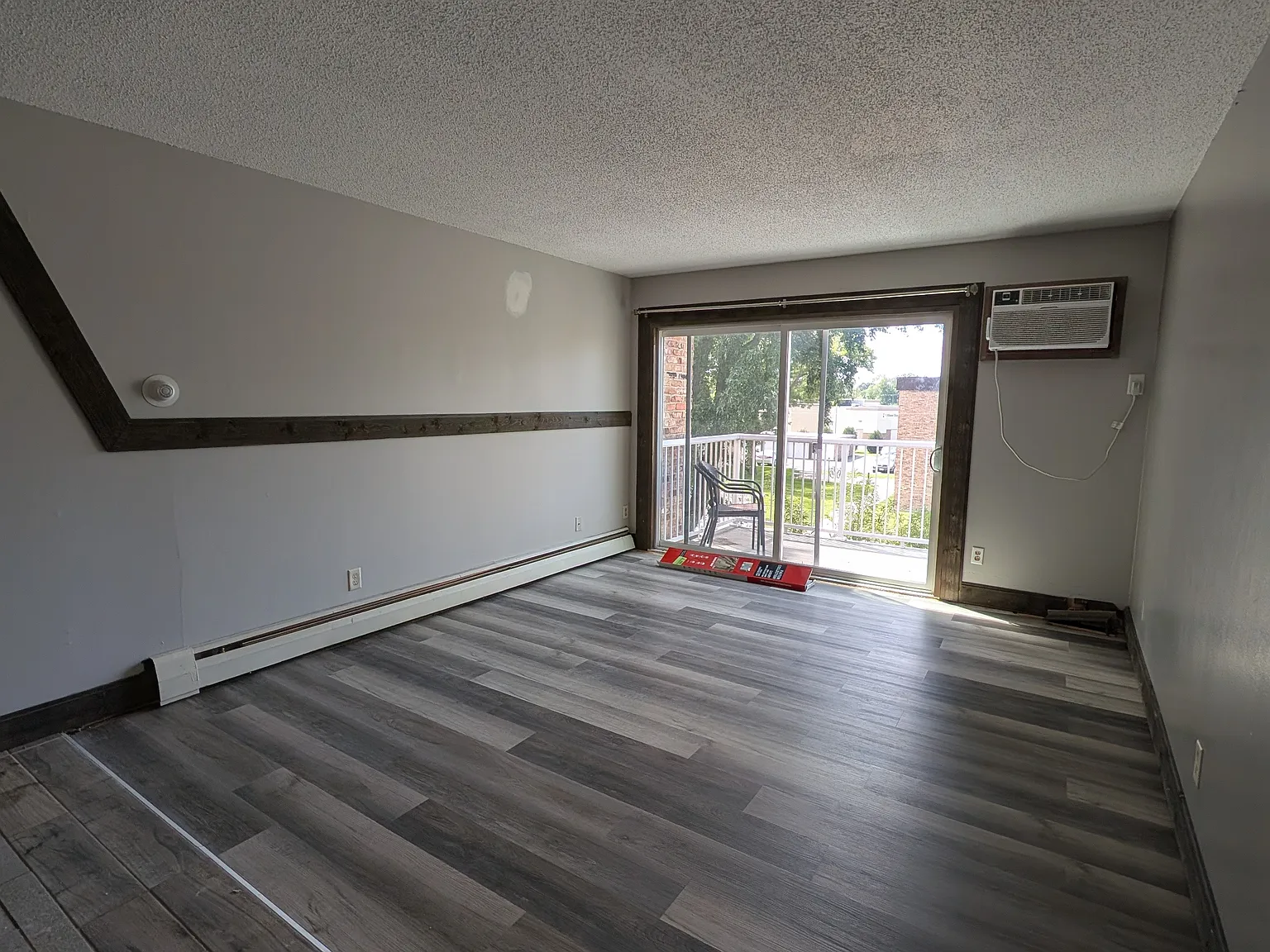 2 bed, $1,350 — Photo 1