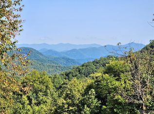 51 Pilot Knob Rd, Glenville, NC 28736