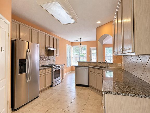 4th image of 9506 Almeda Pines Dr