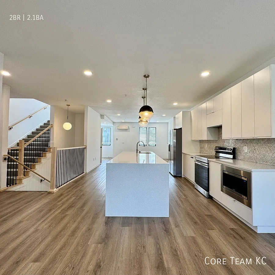 2 Bed Split Level Townhome for Rent in Shawnee — Photo 1