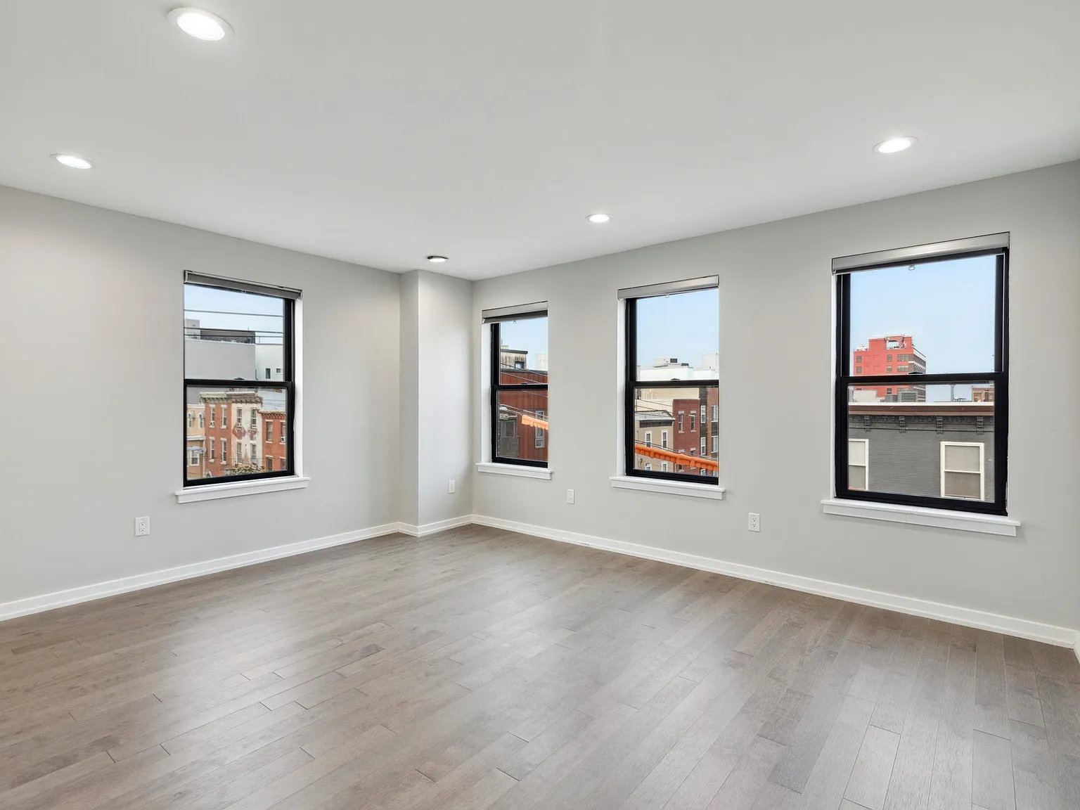 730 N 16th ST Unit 1 — Photo 4