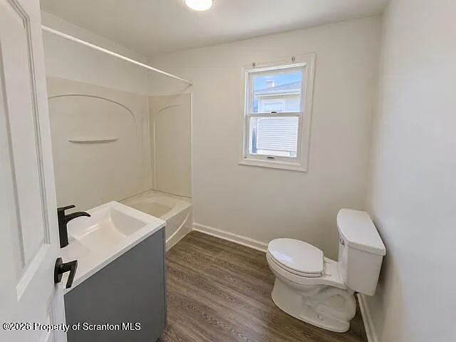 1728 Ash St — Photo 6