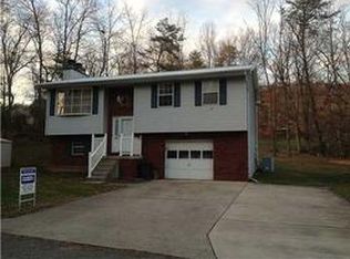 5108 Maple Ln, Charleston, WV