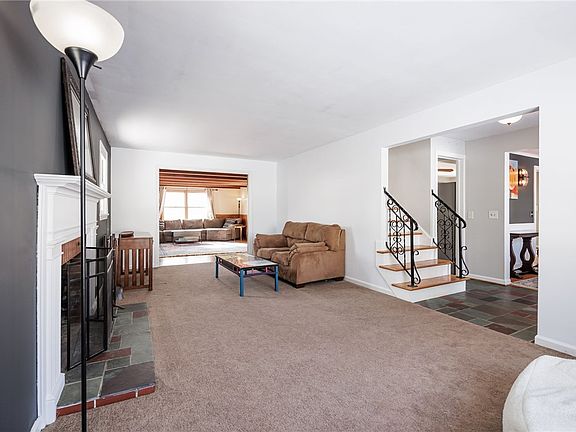 4th image of 121 Wyndham Rd