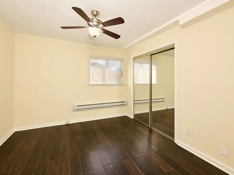 32 Peachtree Ave NE — Photo 18