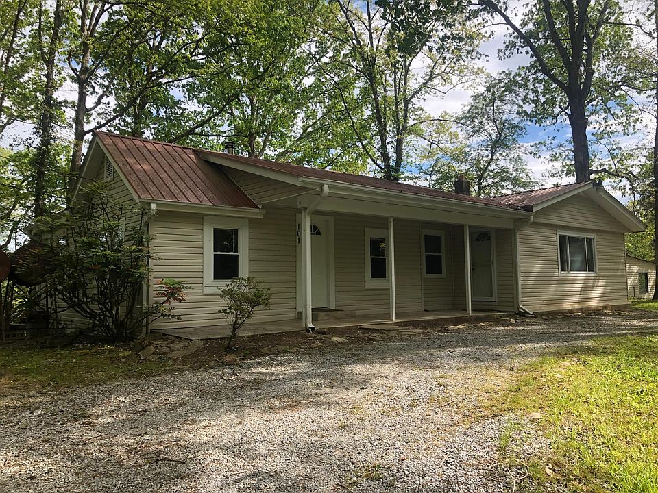 1st image of 101 Triple Oaks Dr