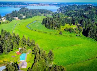 65266 Russell Rd, North Bend, OR 97459