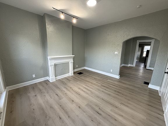 3rd image of 222 Clover St