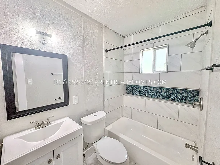 1023 Delmas St — Photo 6