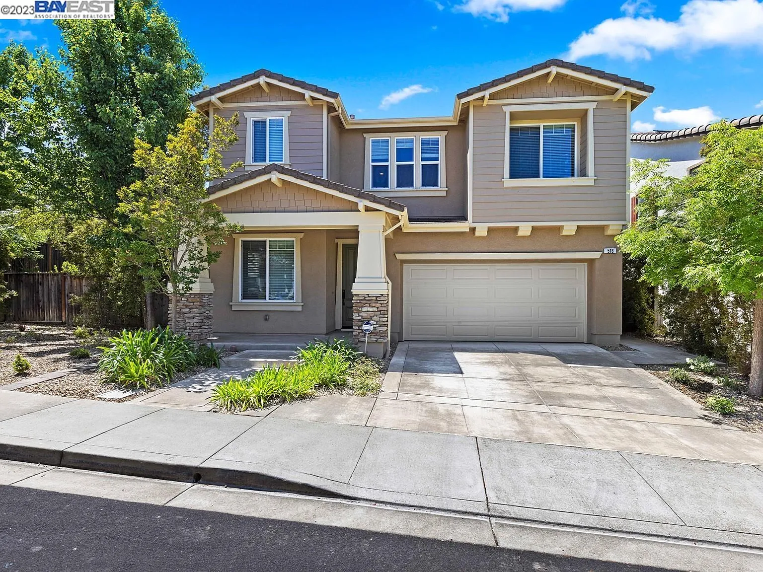 516 Byer Ct photo 1