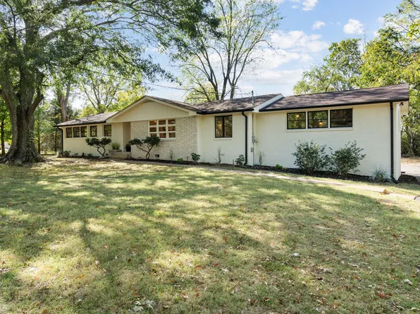 3009 Knobview Dr, Nashville, TN 37214