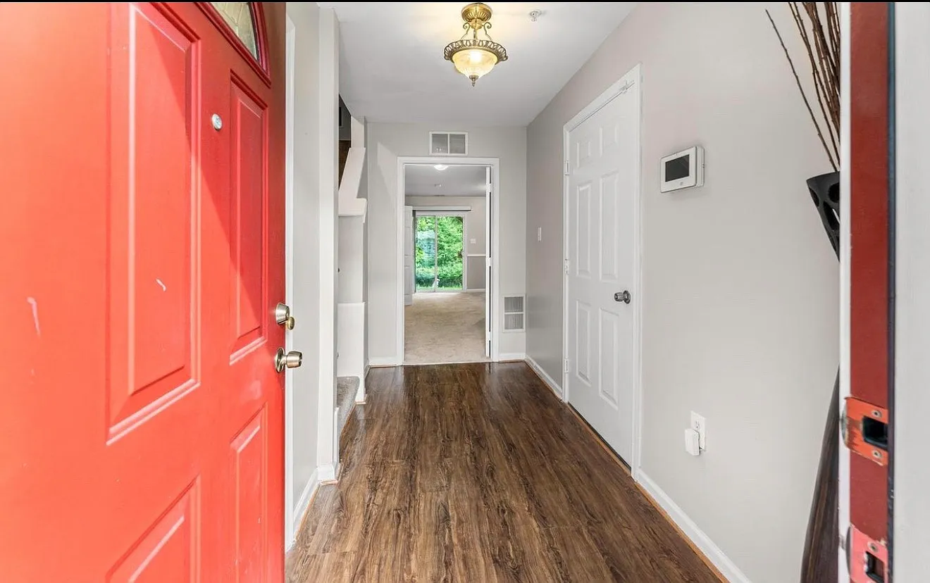 7016 Migliori Ct — Photo 2