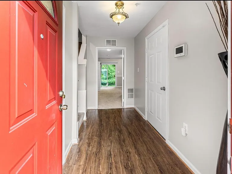 7016 Migliori Ct — Photo 2