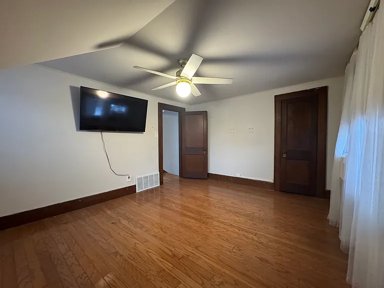905 S Prairie St — Photo 28