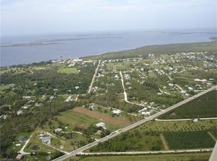 7280 Kreamers Dr, Bokeelia, FL 33922