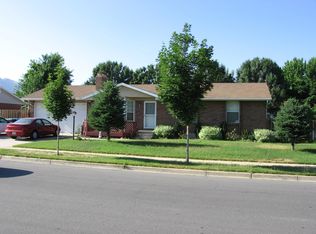 674 E Calnette Dr, Sandy, UT 84070