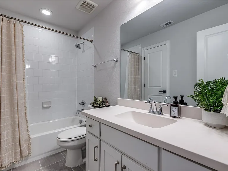 1000 Adair Rd — Photo 11