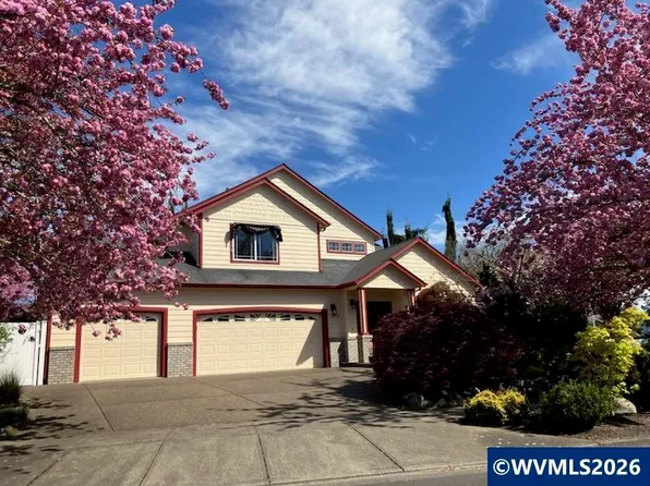 4374 Log Dr NE, Salem, OR 97305
