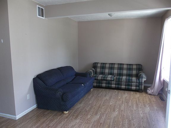 5th image of 1031 W Dubail St