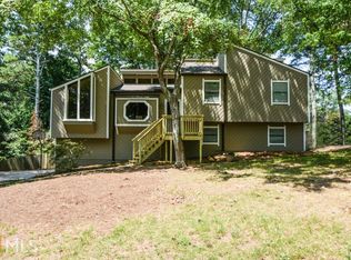 324 Castleair Dr NE, Kennesaw, GA 30144
