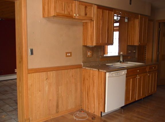 5th image of 6405 Lakewood Dr