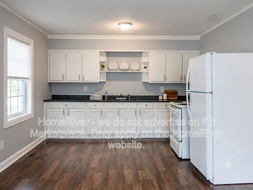 515 Burlington Ave #A Photo 1