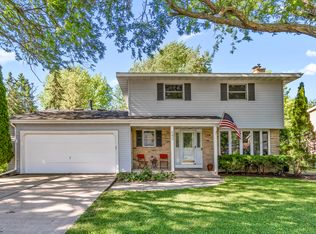 542 E Peckham St, Neenah, WI 54956