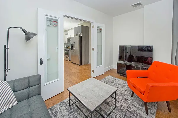 Rented by NOVO | media 43