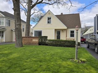 34003 N Prospect Dr, Grayslake, IL 60030