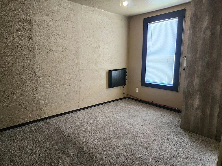 1234 N Abilene Ave — Photo 10