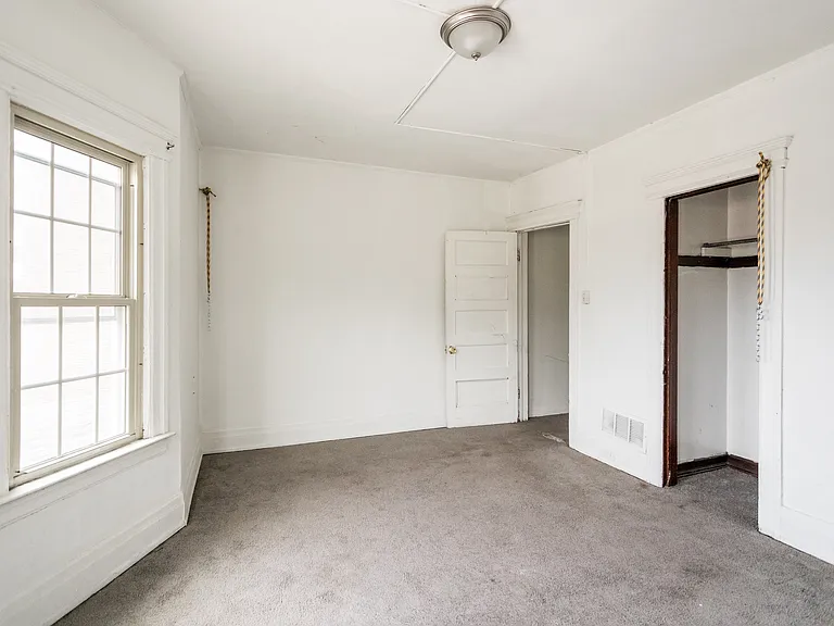 1195 Clark St — Photo 15
