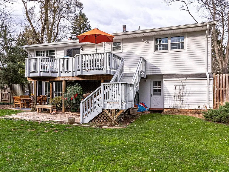 6519 Engel Dr — Photo 90